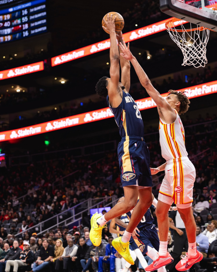 老鹰险胜复出首战轰40分，冲击季后赛关键表现点燃全场！