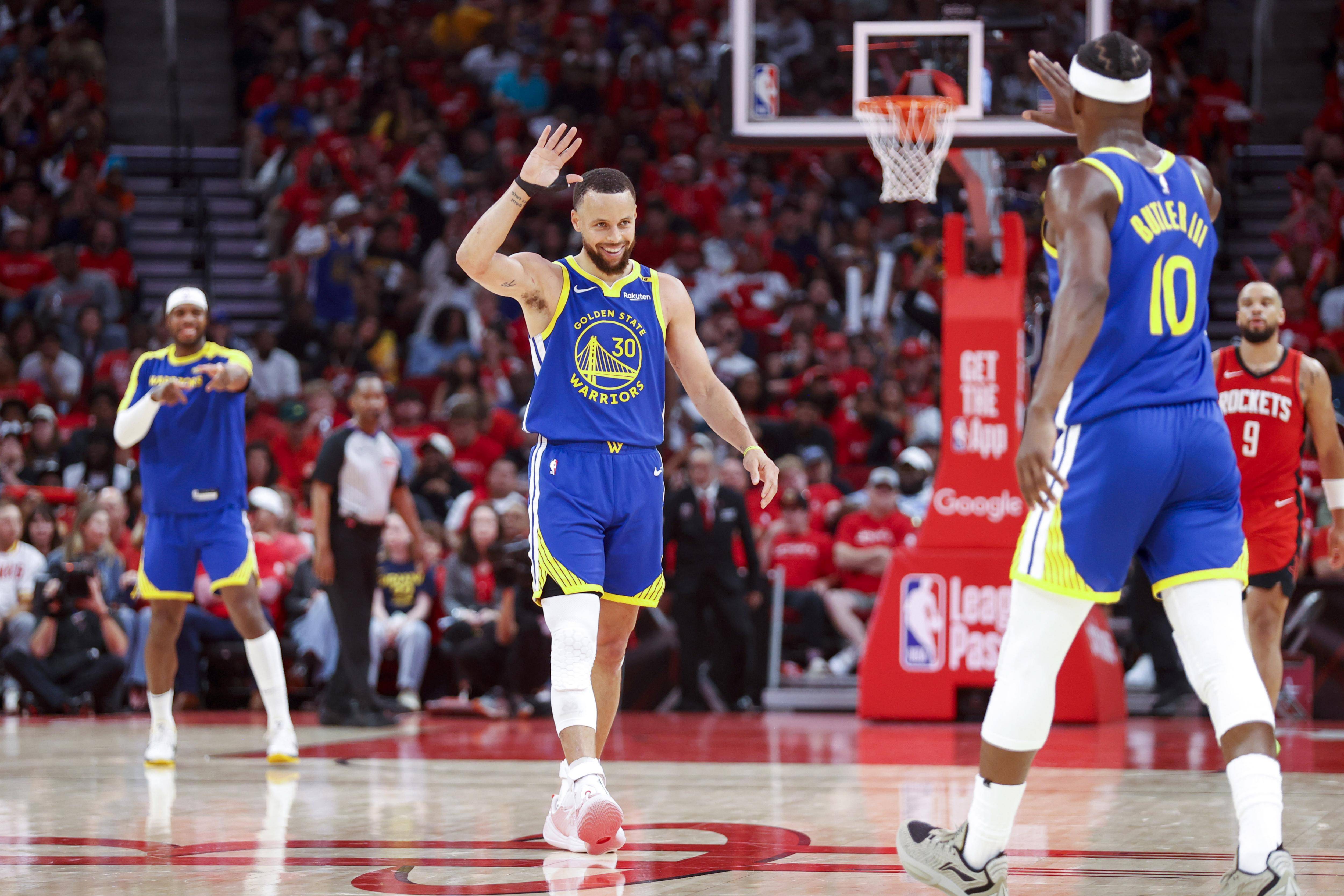 关于魔术三巨头联手，复出首战轰40分得分突破，爵士冲击季后赛！的信息